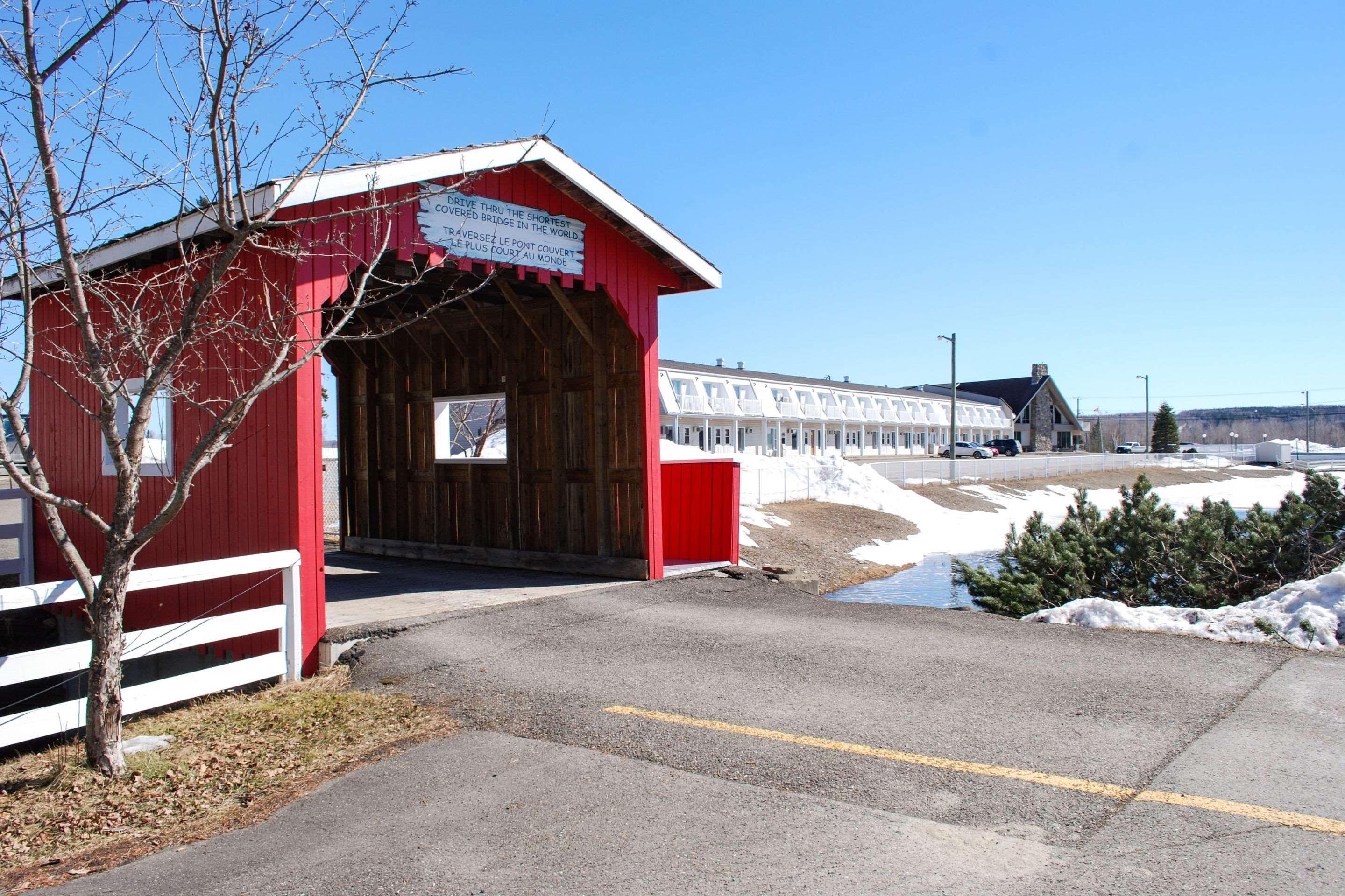 Rodeway Inn Grand-Sault Extérieur photo
