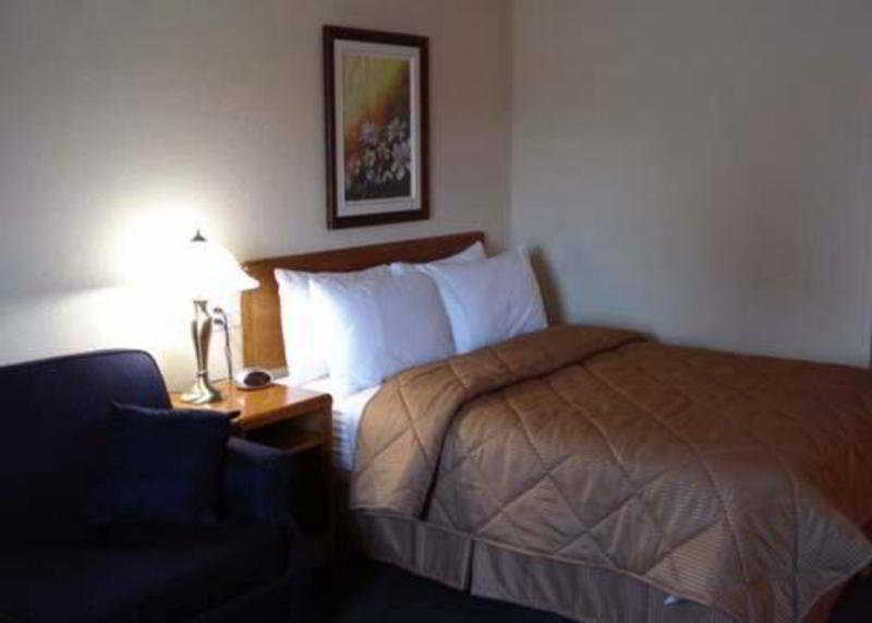 Rodeway Inn Grand-Sault Chambre photo